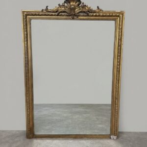 Miroir ancien de cheminée de style Louis XVI doré à la feuille de la fin du XIXeme siècle